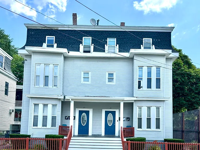 27 Florence St #2 — Photo 16