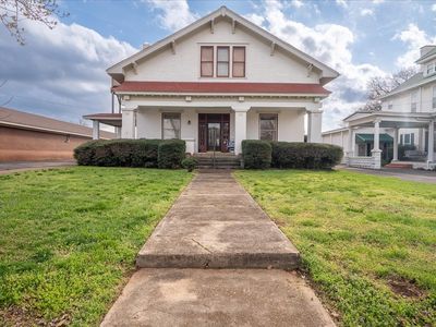 235 Pulaski St, Lawrenceburg, TN, 38464