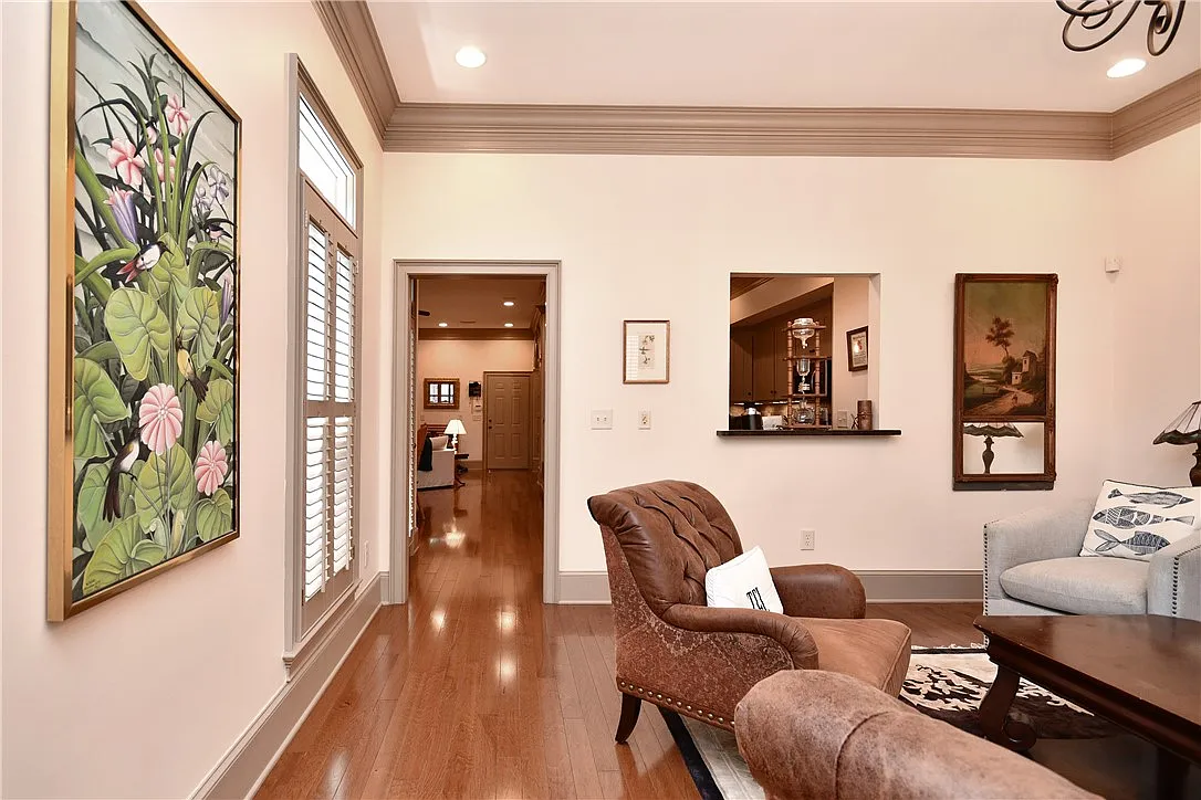 3 bed, 2.5 bath, $3,000 — Photo 4