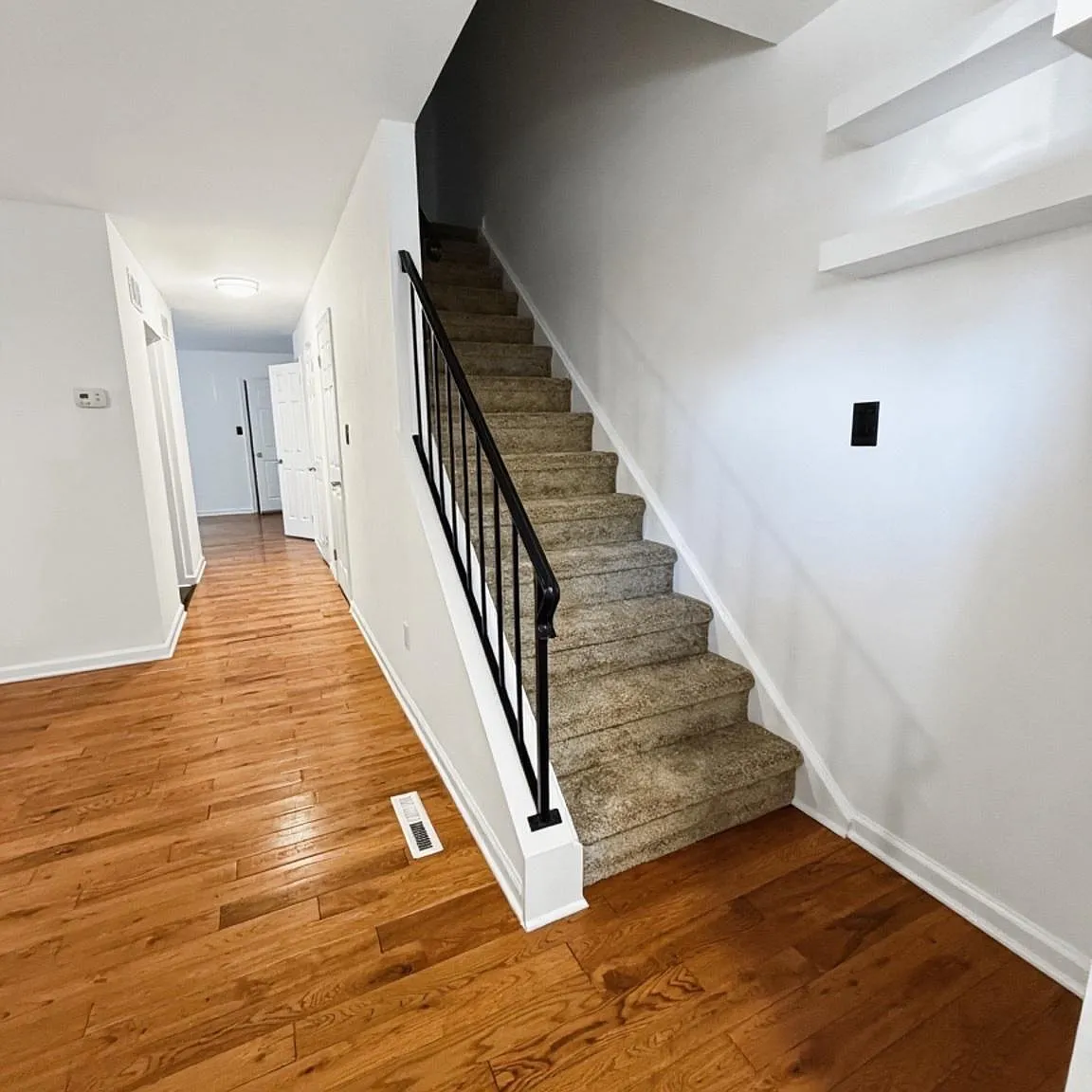 3 bed, 1.5 bath, 1275 sqft, $1,850 — Photo 3