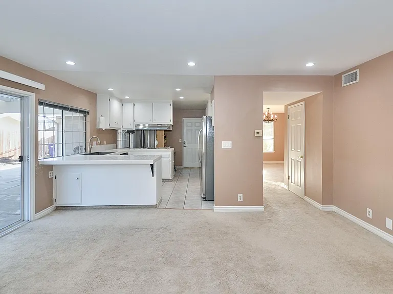 7611 Adelanto Dr — Photo 17