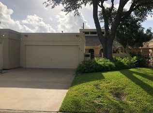 114 Sugar Creek Dr, Rockport, TX 78382