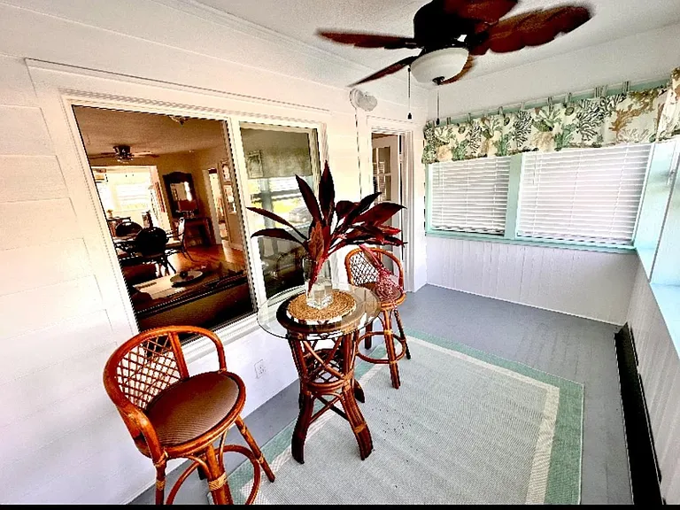 136 S Oleander Ave — Photo 18