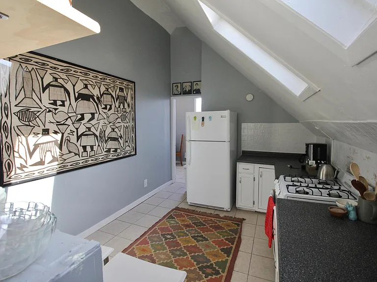 2927 N Lawndale Ave #3 — Photo 4