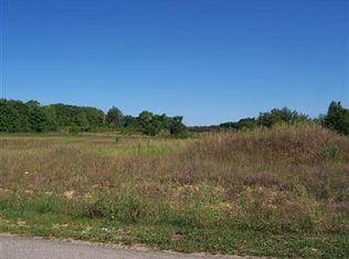 5672 Meadow Ln, Coloma, MI 49038