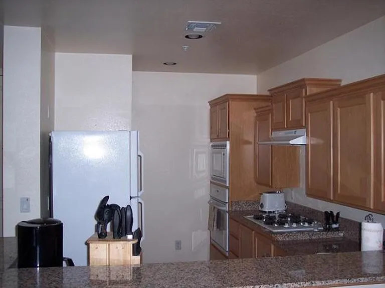 59 E Agate Ave #401 — Photo 10