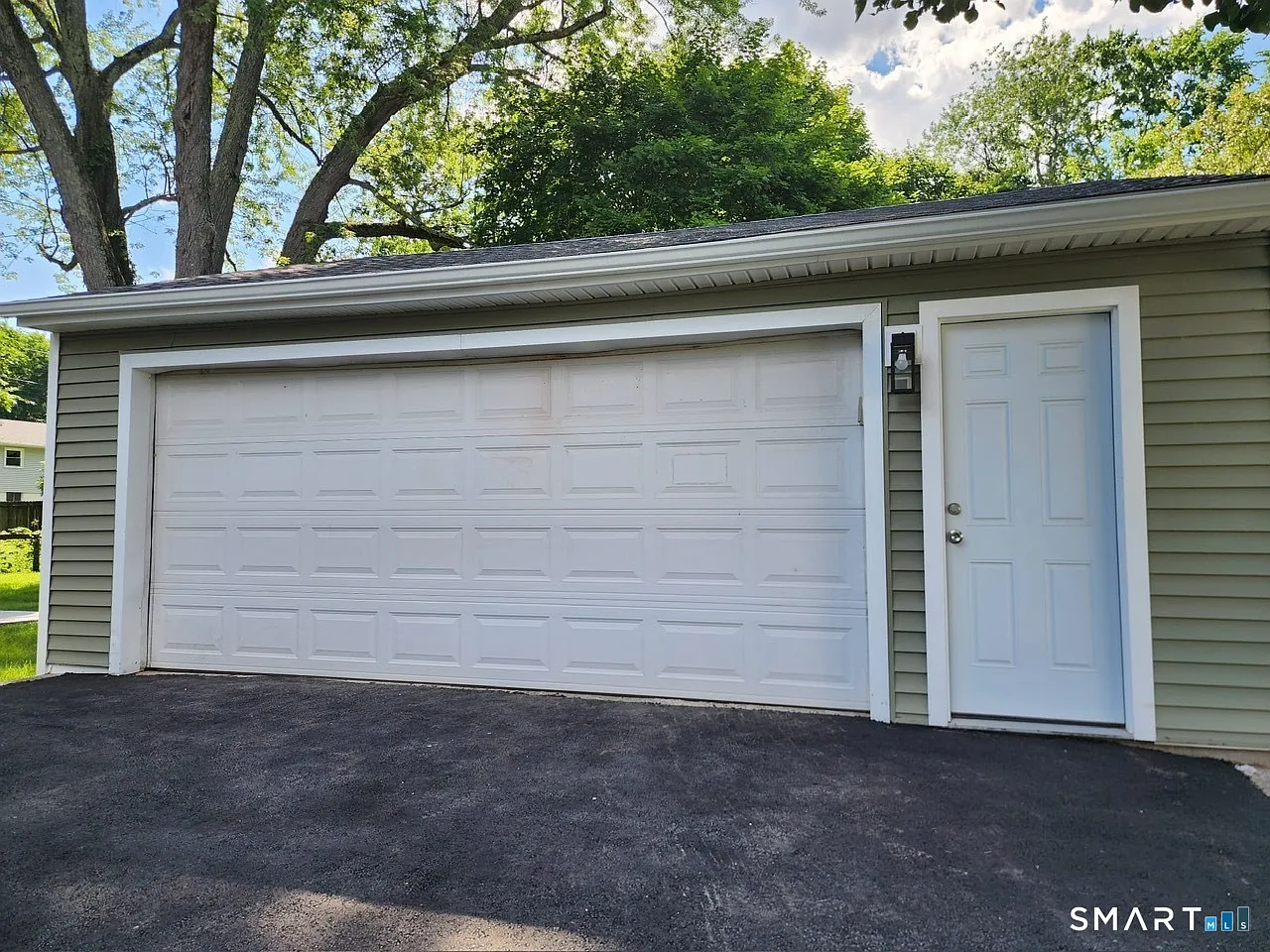 3 bed, 1.0 bath, 840 sqft, $2,900 — Photo 4