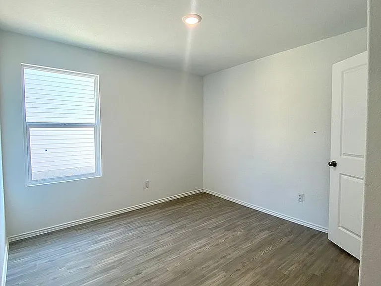 10311 Devon Wheel — Photo 14