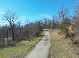 14 Dry Ridge Pl, Saint Albans, WV 25177