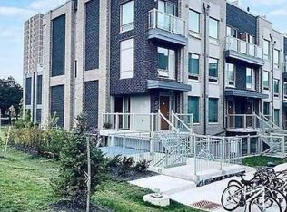 7 Applewood Ln #213, Toronto, ON M9C 0C1