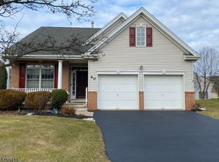 40 Tallman Ln, Somerset, NJ 08873