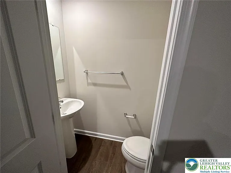 157 Van Fleet Cir — Photo 16