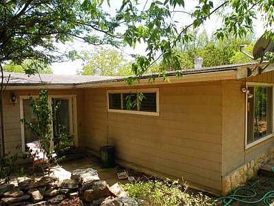 2nd image of 558 Georges Rd