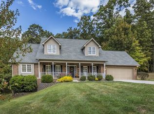 316 Country Run Cir, Powell, TN 37849