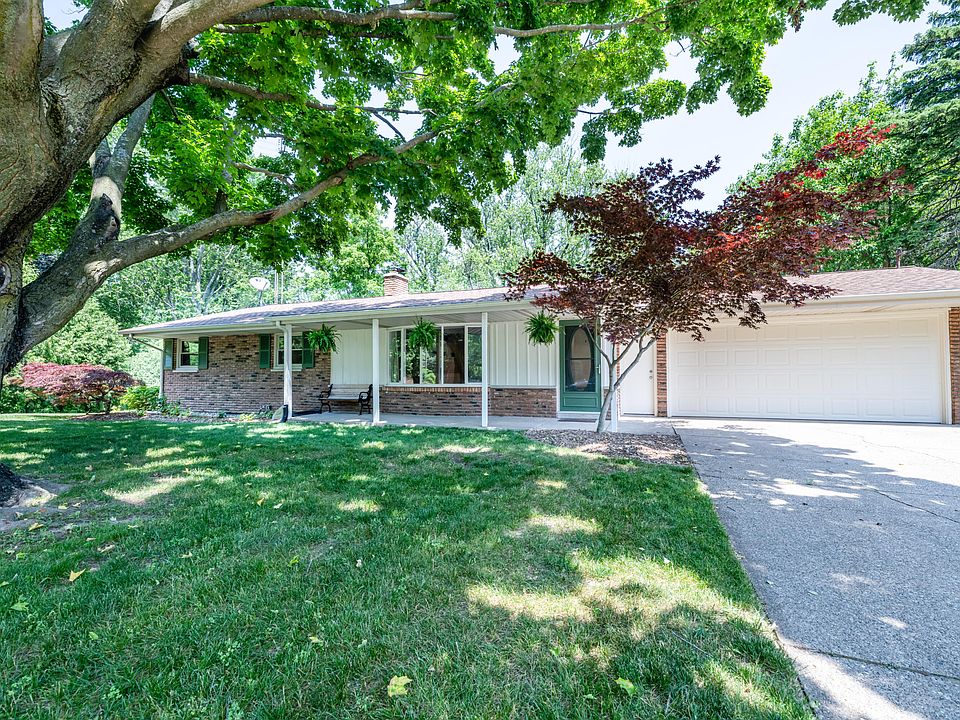 1st image of 3167 E Valley View Dr