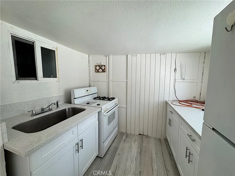 17425 Tadmore St — Photo 6