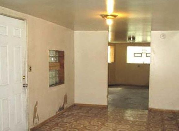 4th image of 931 N Mozart St #1