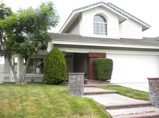 22402 Holly Ct, Santa Clarita, CA 91390