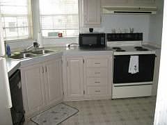 1st image of 446 Carnation Dr