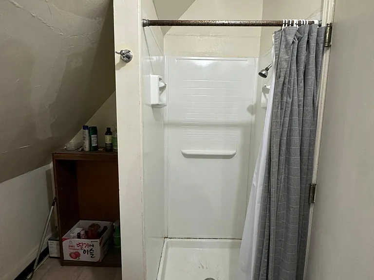 2201 Bryant Ave S #15 — Photo 16
