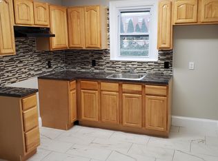 24 Cadwalader Ter, Trenton, NJ 08618