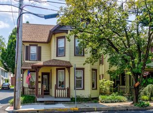114 W Orange St, Lititz, PA 17543