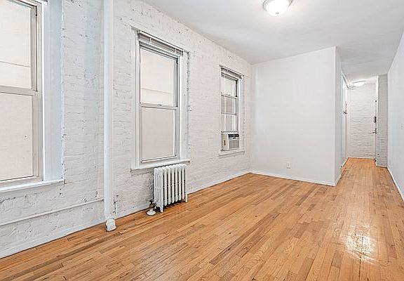 3rd image of 246 E 53rd St APT 4