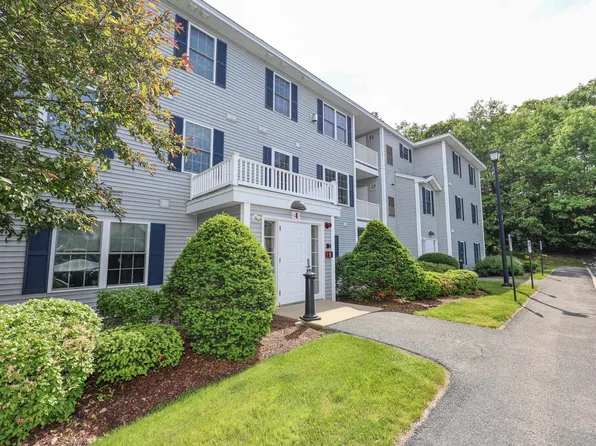 4 Crestview Circle #119, Londonderry, NH 03053