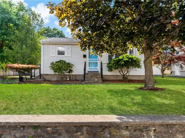 110 Roland St, Woonsocket, RI 02895