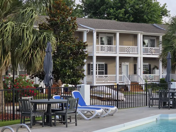 14 Schooner Drive, Swansboro, NC 28584