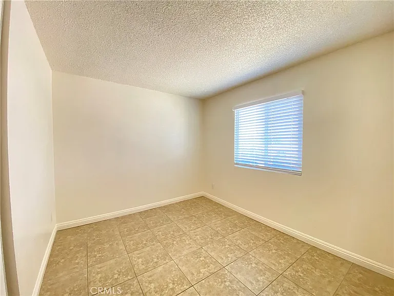 15129 Elm Ct #D — Photo 8