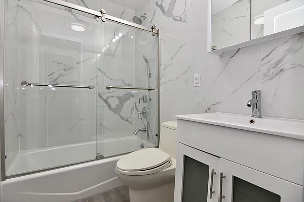 Rented by Bohemia Realty Group | media 10