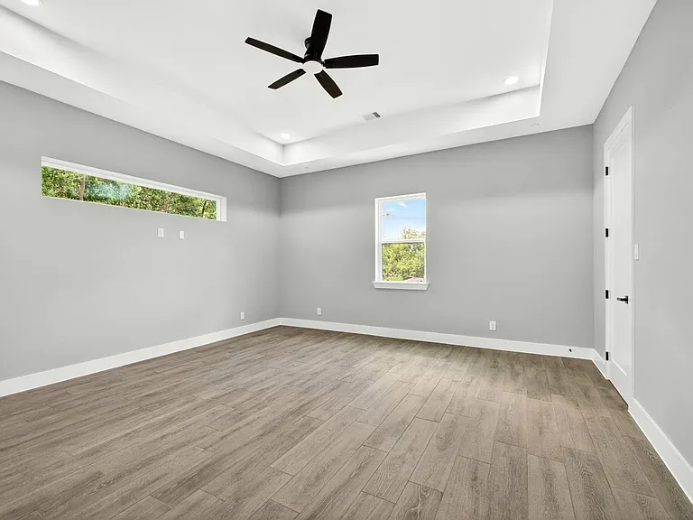 4517 Larch Ln — Photo 26