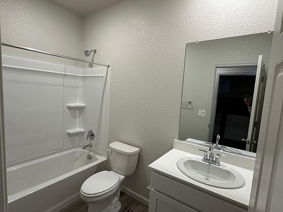 5th image of 2918 Girdwood St