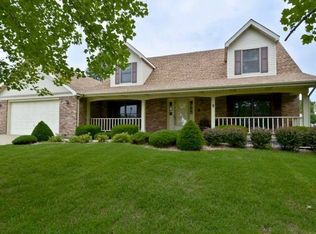 5 Newcastle Ct, Saint Charles, MO