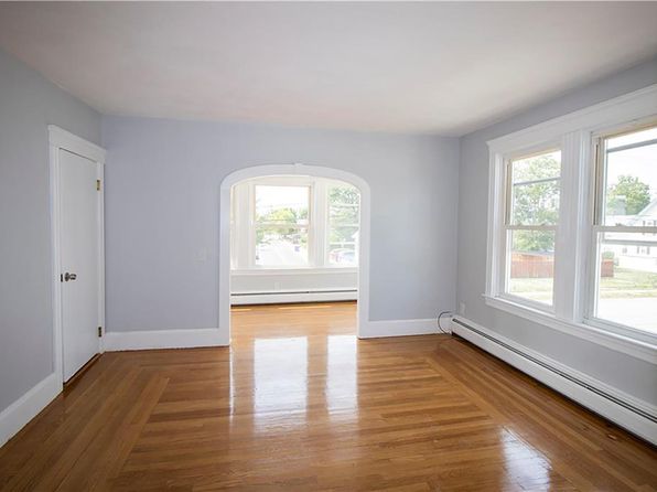 16 Bloomfield St #2F