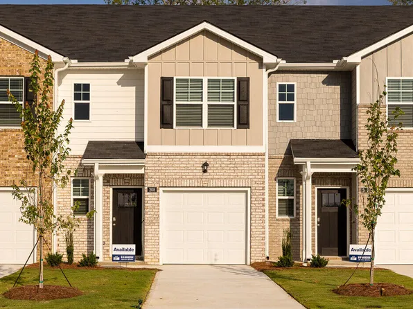208 Kenmore Cir, Perry, GA 31069