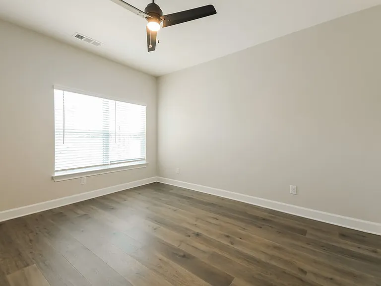 710 Princeton Hts — Photo 10