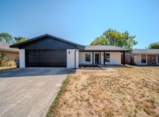 238 Prairie Vista Dr, Dallas, TX 75217