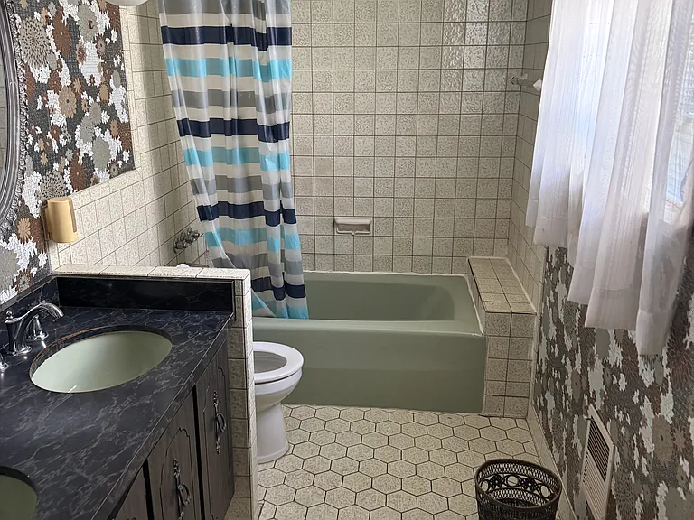 2713 Jenny Lind St — Photo 4