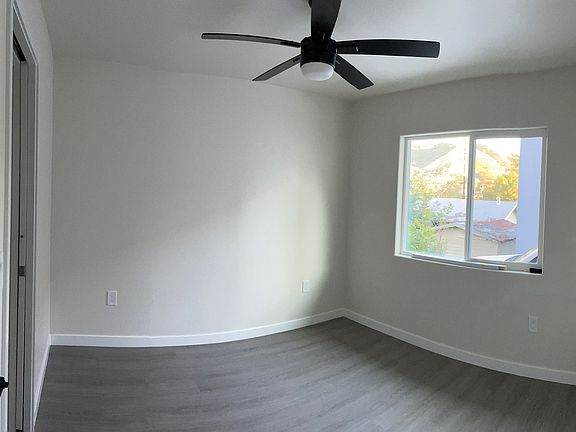 4th image of 1528 Mill St