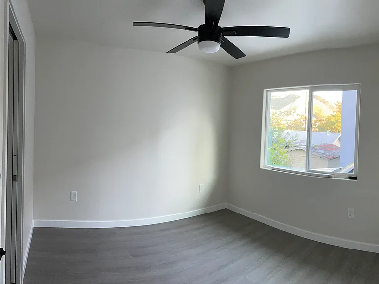 1528 Mill St — Photo 4