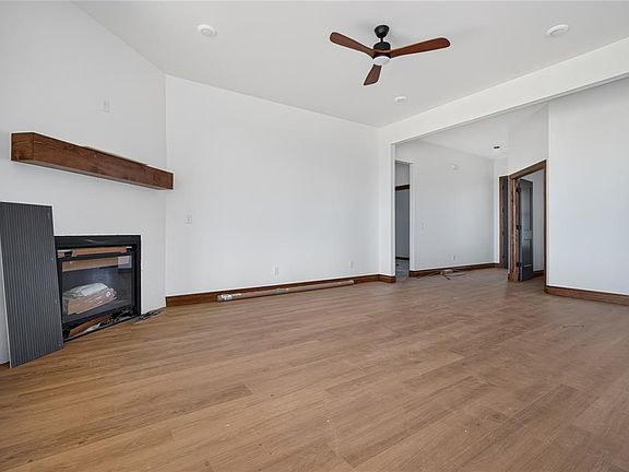 5th image of 2447 Wind River Cir