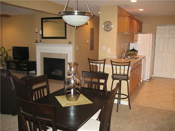 2nd image of 4513 N Thornhill Dr