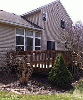 2nd image of 583 Woodbridge Cir