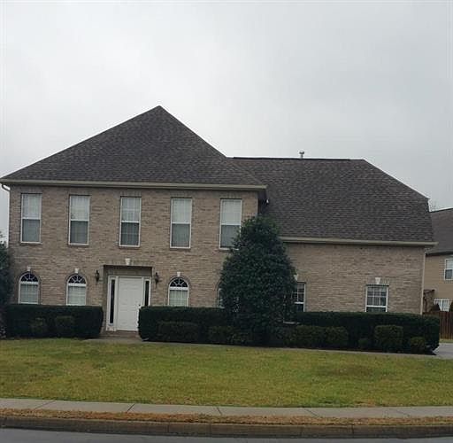 1st image of 945 Baylor Cir
