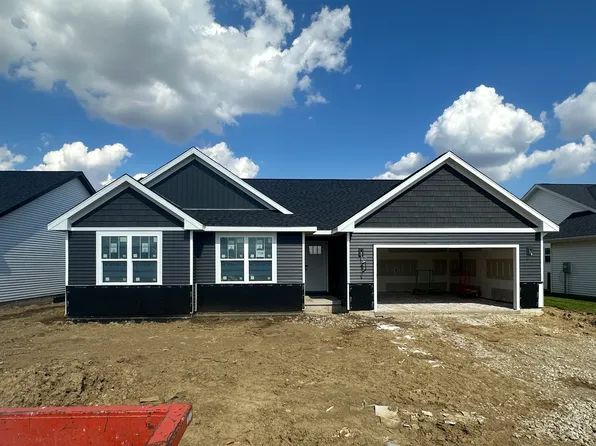 708 Cates Dr, Mahomet, IL 61853