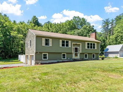 25 Sawyer Avenue, Atkinson, NH, 03811