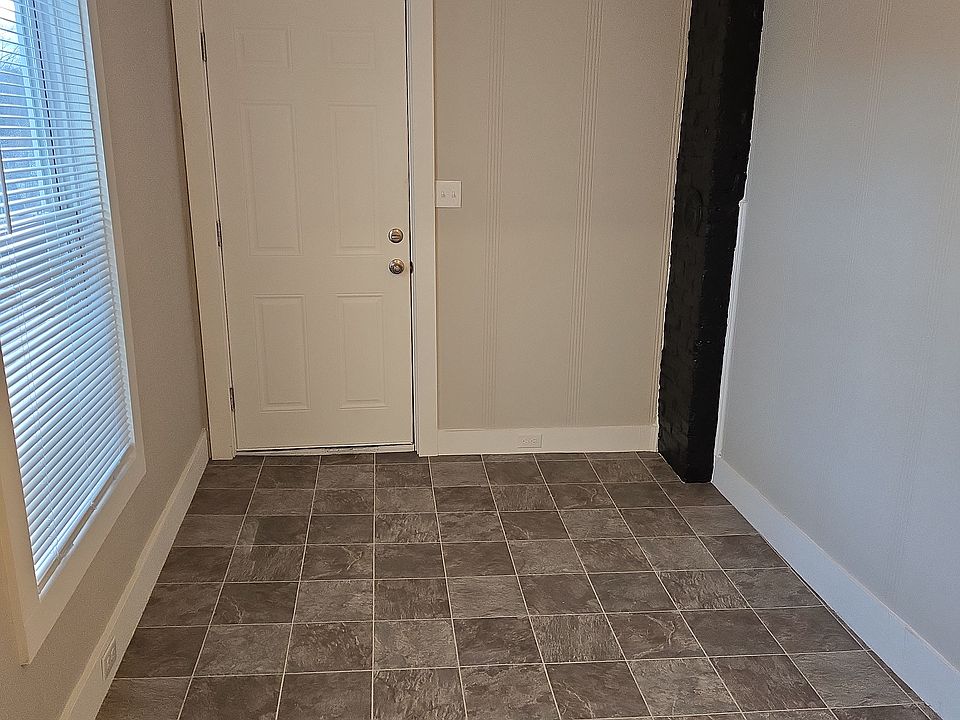 Bonus room off kitchen