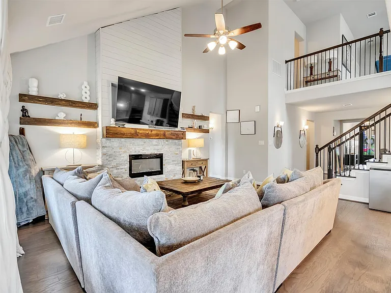 31439 Valley Briar Way — Photo 16
